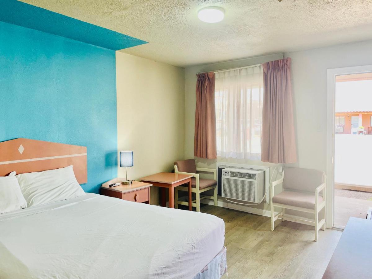 San Miguel Inn Socorro Εξωτερικό φωτογραφία
